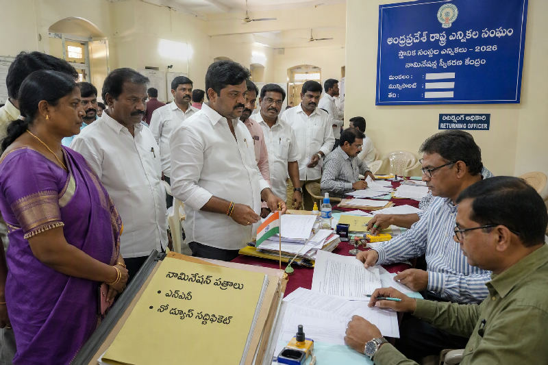 ఏపీ స్థానిక ఎన్నికల్లో అభ్యర్థులకు ఊరట.. నామినేషన్లపై SEC స్పష్టత