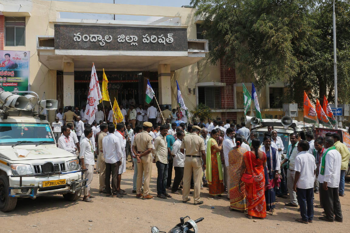 నంద్యాల జడ్పీ పీఠం ఎవరికి? 28 జడ్పీటీసీ స్థానాలపై ఉత్కంఠ